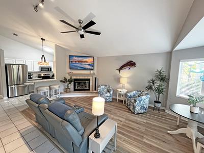 Renovated Pet Friendly Beachside Home